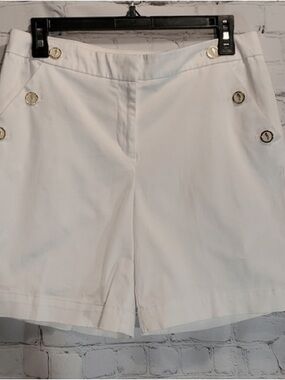Women's Pappagallo sz 6 White High-Rise Button Accent Bermuda Shorts 34” waist